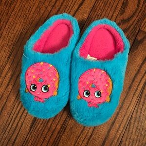 Shopkins Slippers. Size S (11/12).